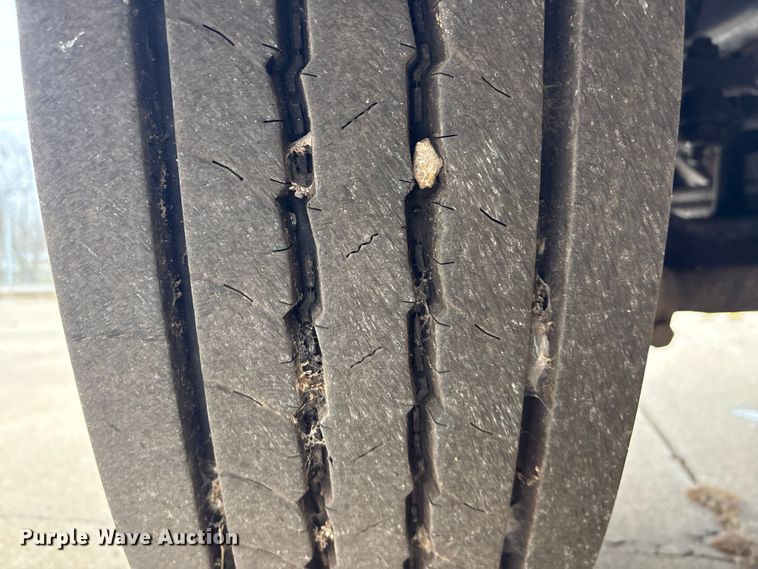 image for item EG8309 2004 Peterbilt 330 truck cab and chassis