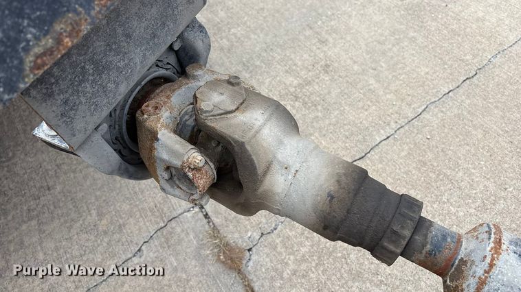 image for item EG8311 2009 International 4400 truck cab and chassis