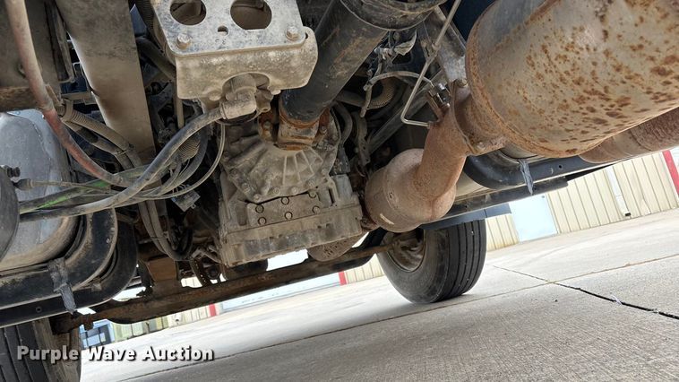 image for item EG8311 2009 International 4400 truck cab and chassis