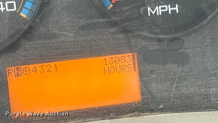 image for item EG8311 2009 International 4400 truck cab and chassis