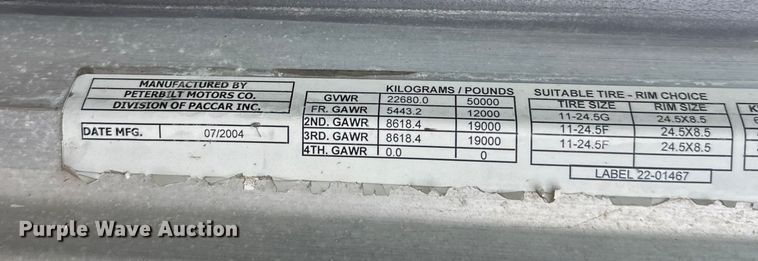 image for item EL0050 2005 Peterbilt 379 semi truck