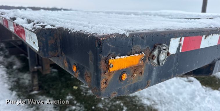 image for item EN0769 2006 Transcraft drop deck equipment trailer