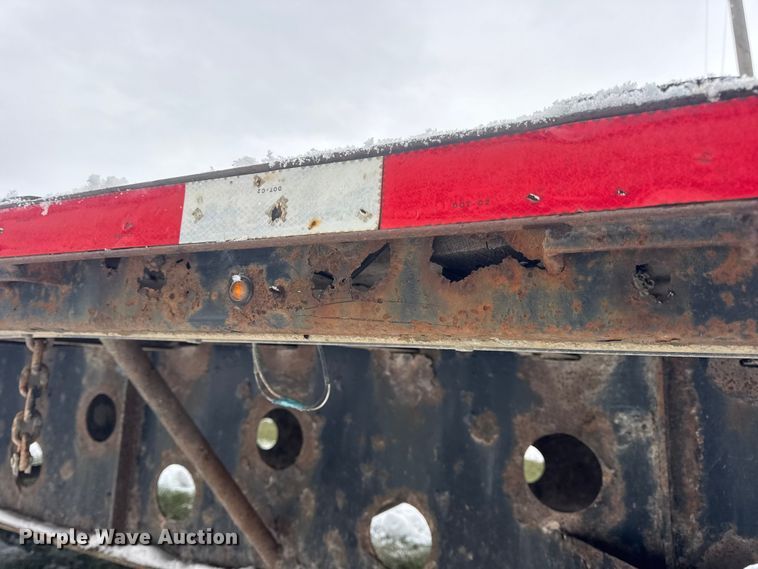 image for item EN0769 2006 Transcraft drop deck equipment trailer