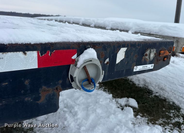image for item EN0769 2006 Transcraft drop deck equipment trailer