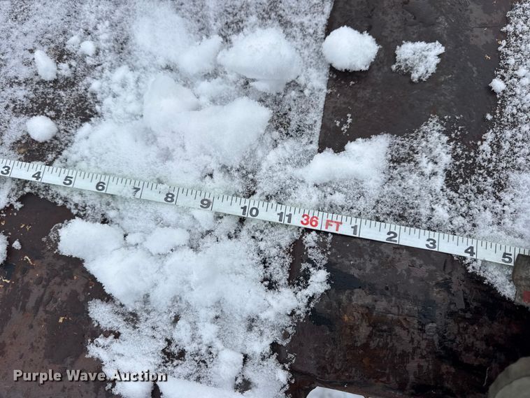 image for item EN0769 2006 Transcraft drop deck equipment trailer