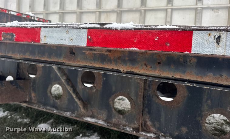 image for item EN0769 2006 Transcraft drop deck equipment trailer