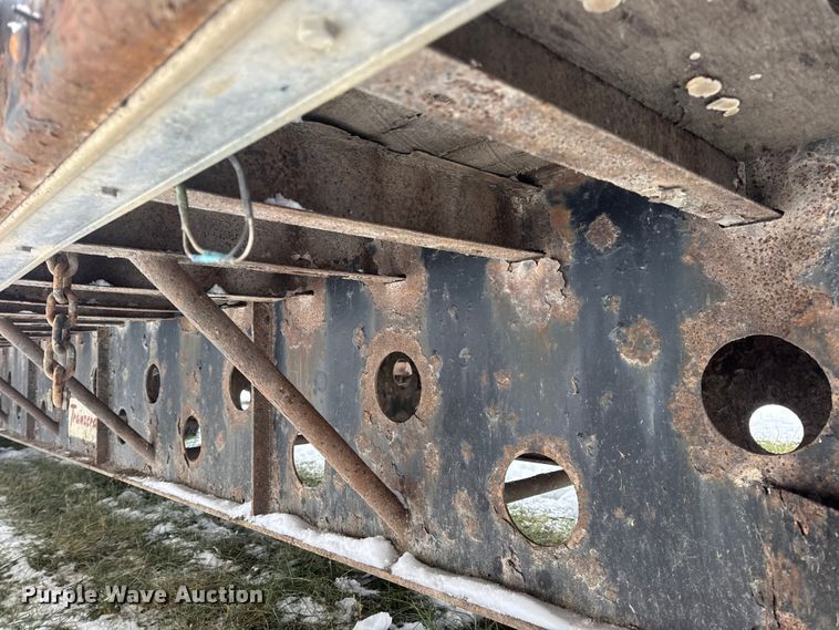 image for item EN0769 2006 Transcraft drop deck equipment trailer