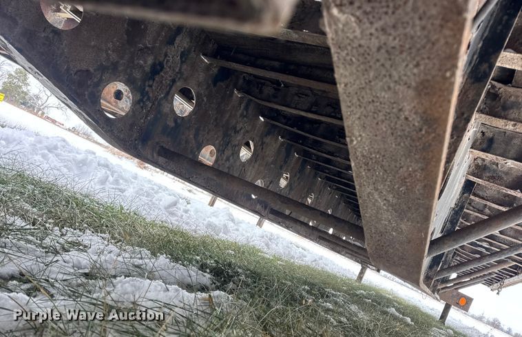 image for item EN0769 2006 Transcraft drop deck equipment trailer