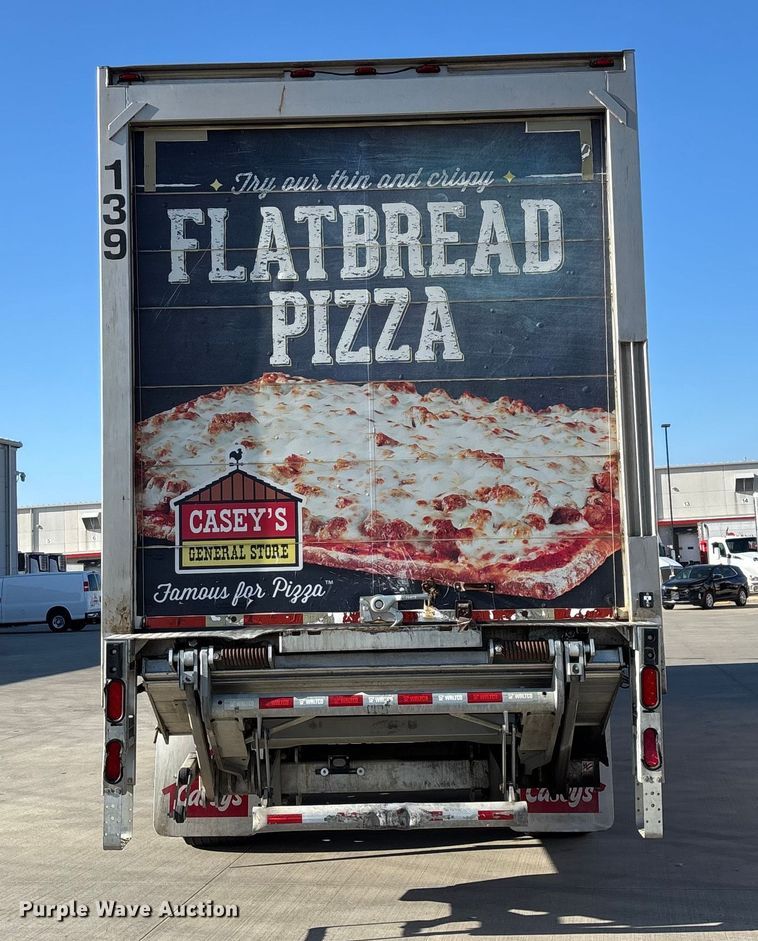 image for item EN5902 2007 Utility VS2RA refrigerated van trailer