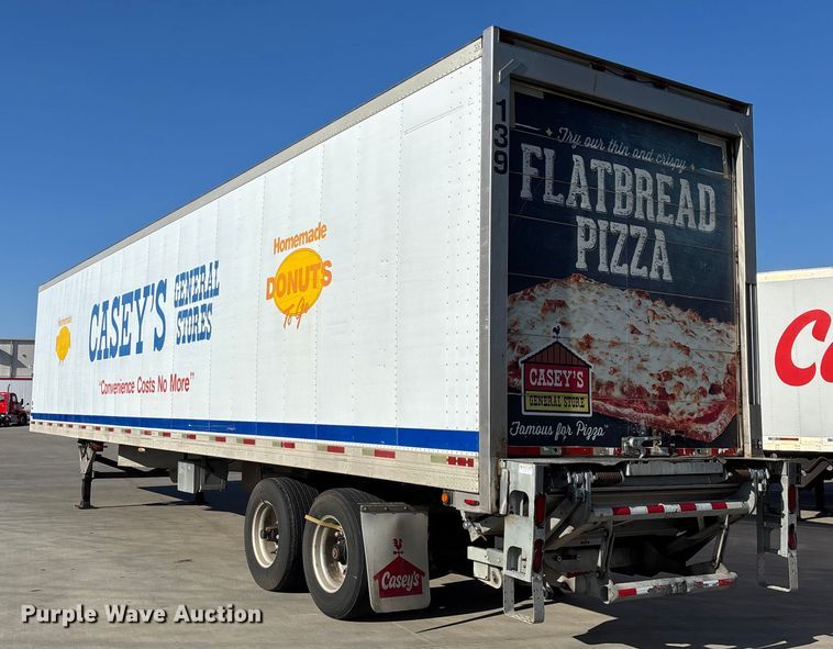 image for item EN5902 2007 Utility VS2RA refrigerated van trailer