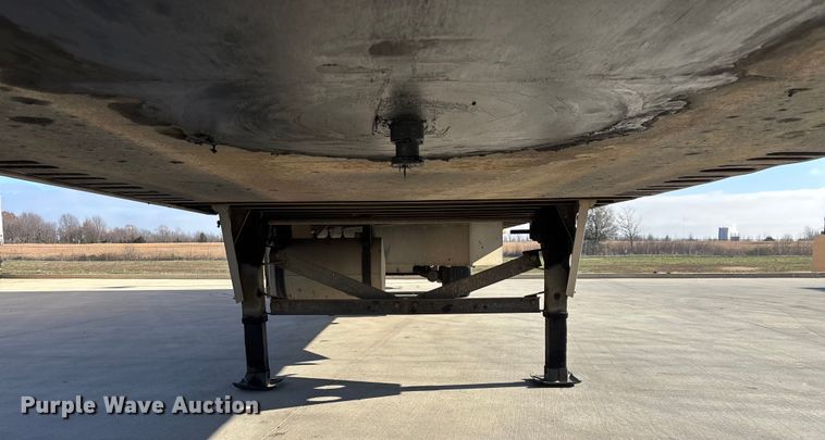 image for item EN5902 2007 Utility VS2RA refrigerated van trailer