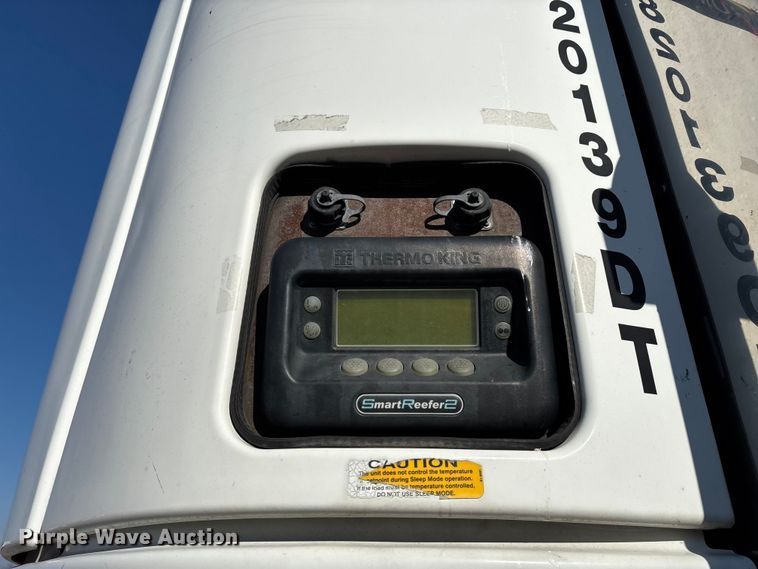 image for item EN5902 2007 Utility VS2RA refrigerated van trailer