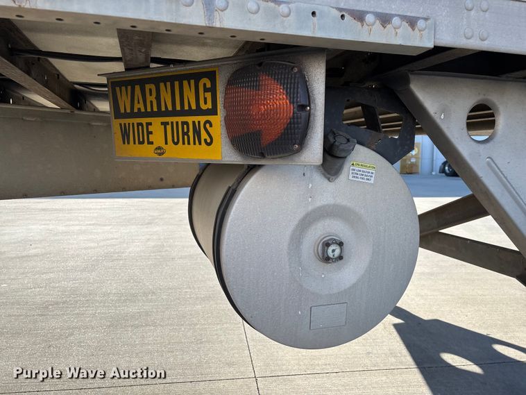 image for item EN5902 2007 Utility VS2RA refrigerated van trailer