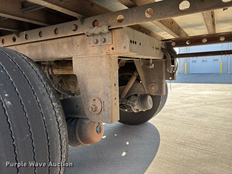 image for item EN5902 2007 Utility VS2RA refrigerated van trailer