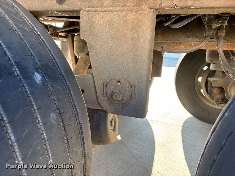 image for item EN5902 2007 Utility VS2RA refrigerated van trailer