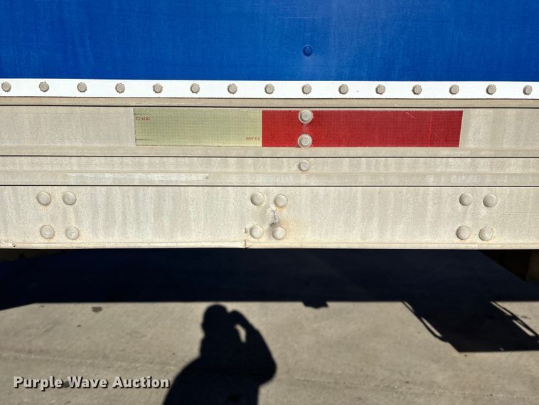 image for item EN5902 2007 Utility VS2RA refrigerated van trailer