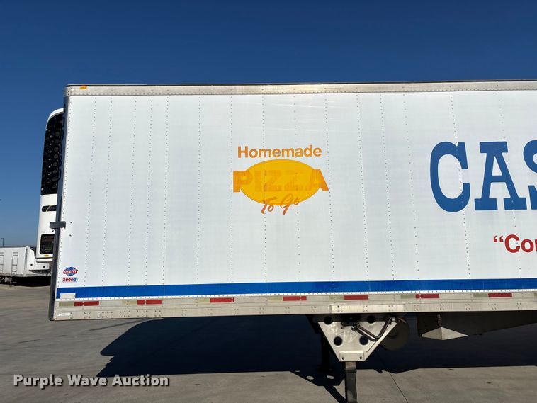 image for item EN5902 2007 Utility VS2RA refrigerated van trailer