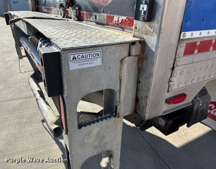 image for item EN5902 2007 Utility VS2RA refrigerated van trailer