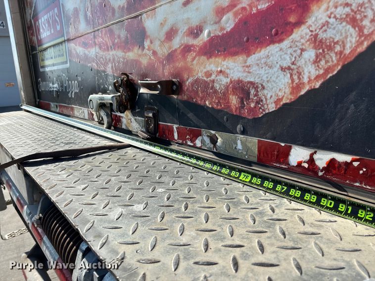 image for item EN5902 2007 Utility VS2RA refrigerated van trailer