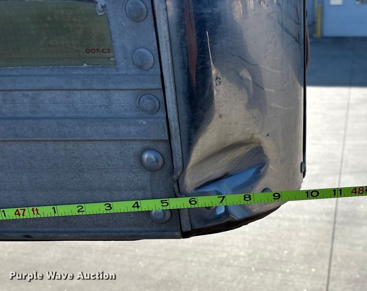 image for item EN5902 2007 Utility VS2RA refrigerated van trailer