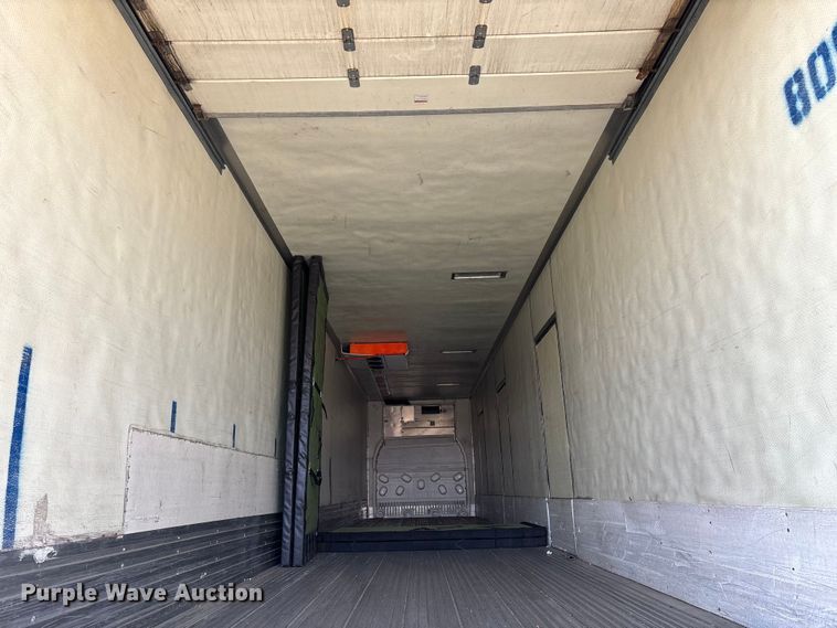 image for item EN5902 2007 Utility VS2RA refrigerated van trailer