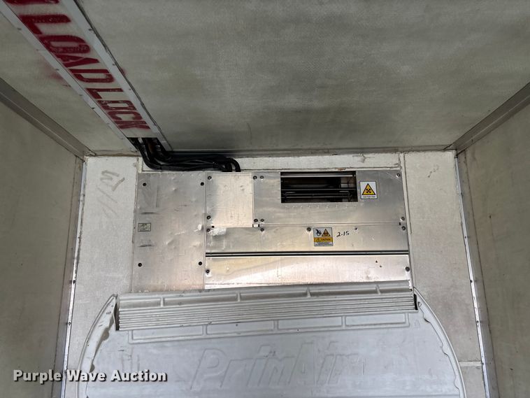 image for item EN5902 2007 Utility VS2RA refrigerated van trailer