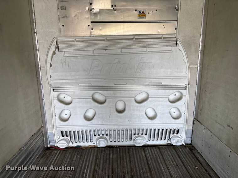 image for item EN5902 2007 Utility VS2RA refrigerated van trailer