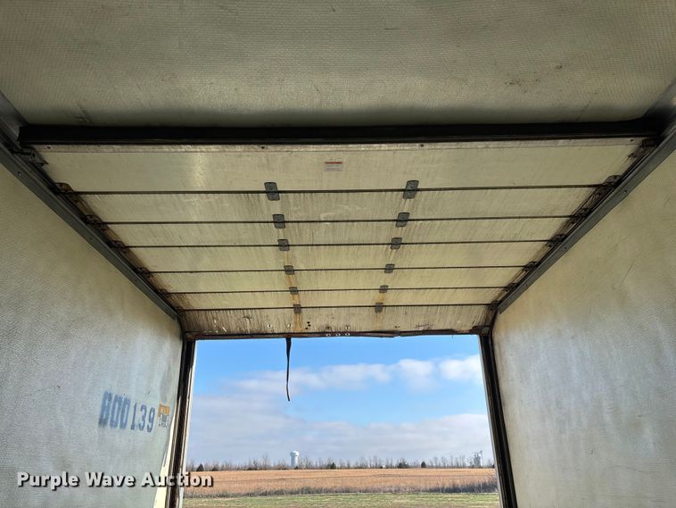 image for item EN5902 2007 Utility VS2RA refrigerated van trailer