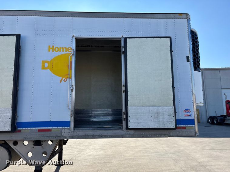 image for item EN5902 2007 Utility VS2RA refrigerated van trailer