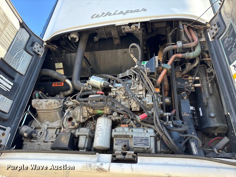 image for item EN5902 2007 Utility VS2RA refrigerated van trailer