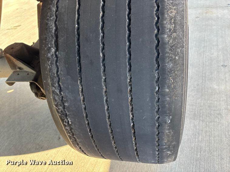 image for item EN5902 2007 Utility VS2RA refrigerated van trailer