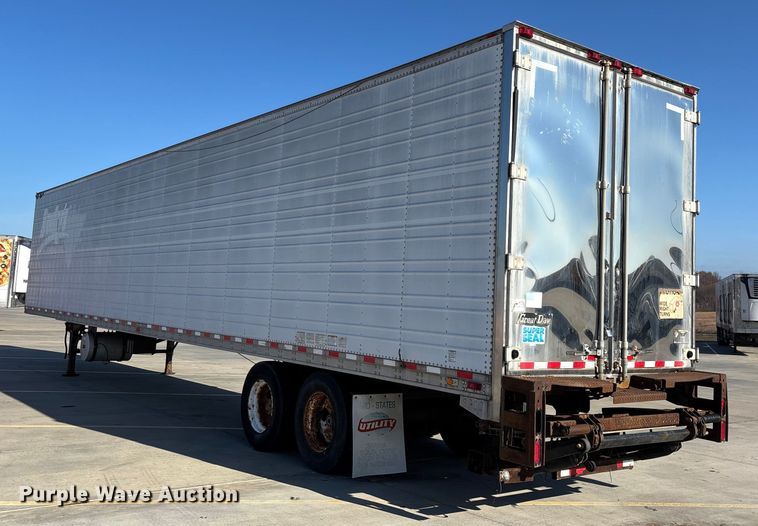 image for item EN5903 2003 Great Dane refrigerated van trailer