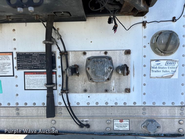 image for item EN5903 2003 Great Dane refrigerated van trailer