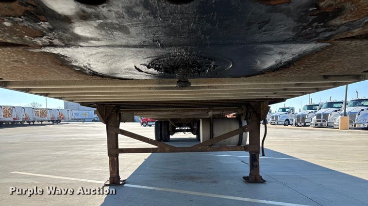 image for item EN5903 2003 Great Dane refrigerated van trailer