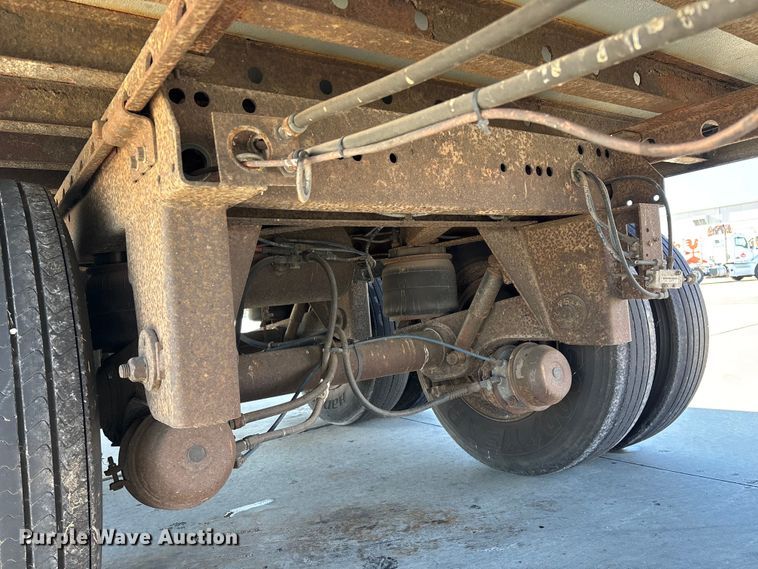 image for item EN5903 2003 Great Dane refrigerated van trailer