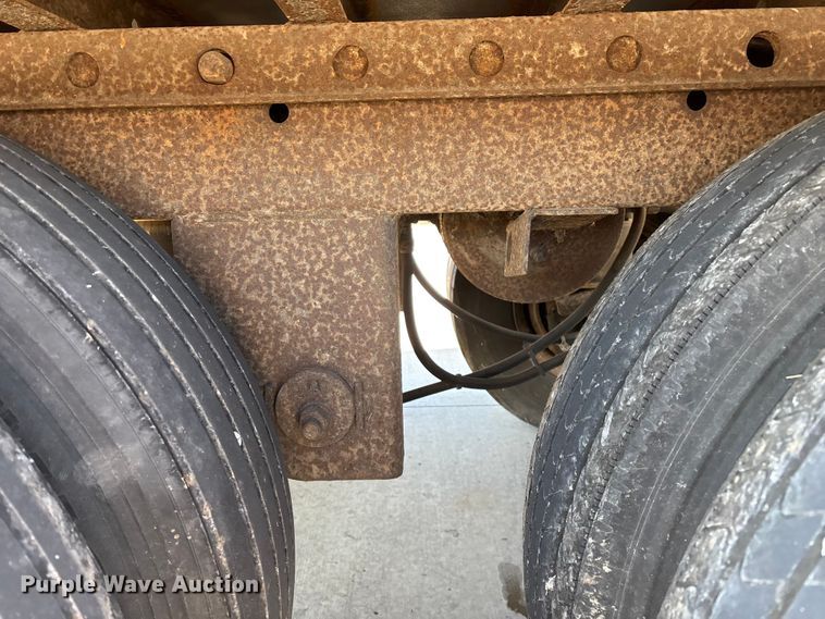 image for item EN5903 2003 Great Dane refrigerated van trailer