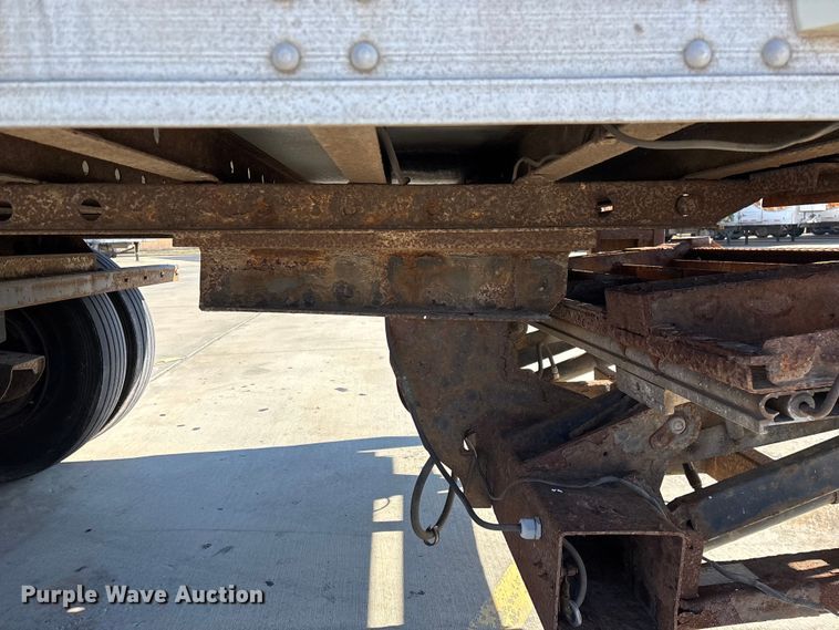 image for item EN5903 2003 Great Dane refrigerated van trailer