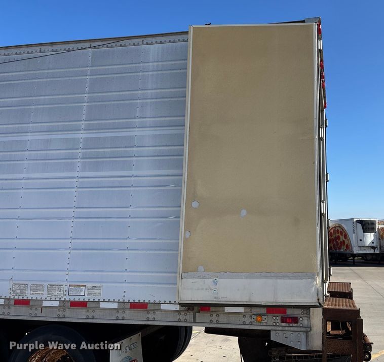 image for item EN5903 2003 Great Dane refrigerated van trailer