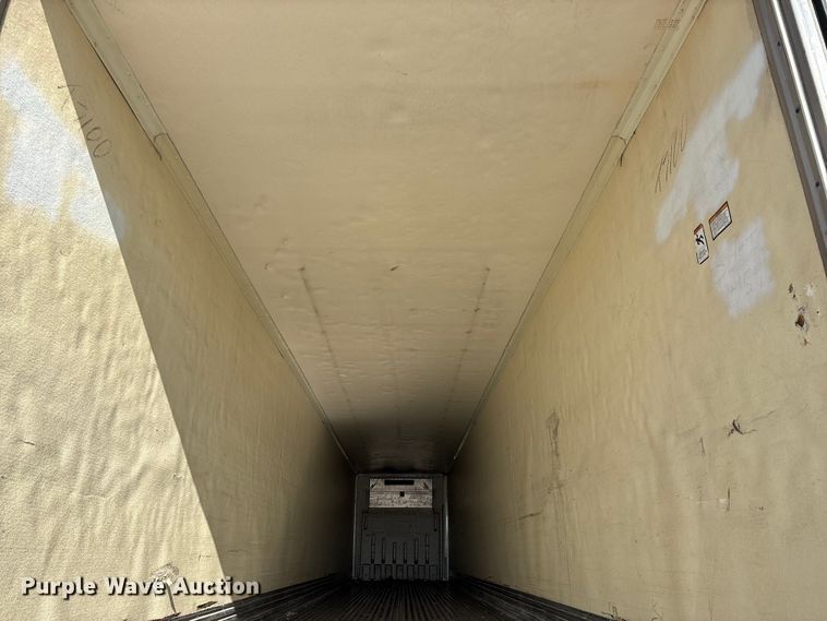 image for item EN5903 2003 Great Dane refrigerated van trailer