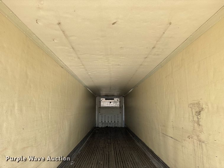 image for item EN5903 2003 Great Dane refrigerated van trailer