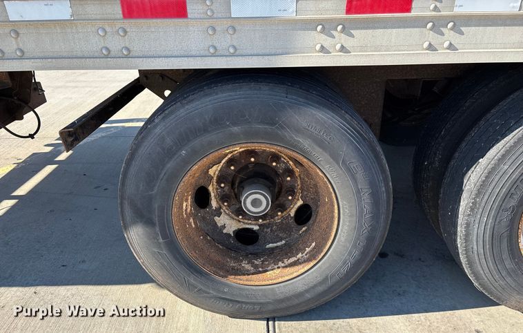 image for item EN5903 2003 Great Dane refrigerated van trailer