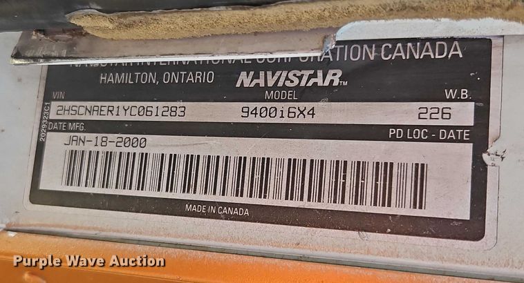 image for item EO4818 2000 International 9400i semi truck