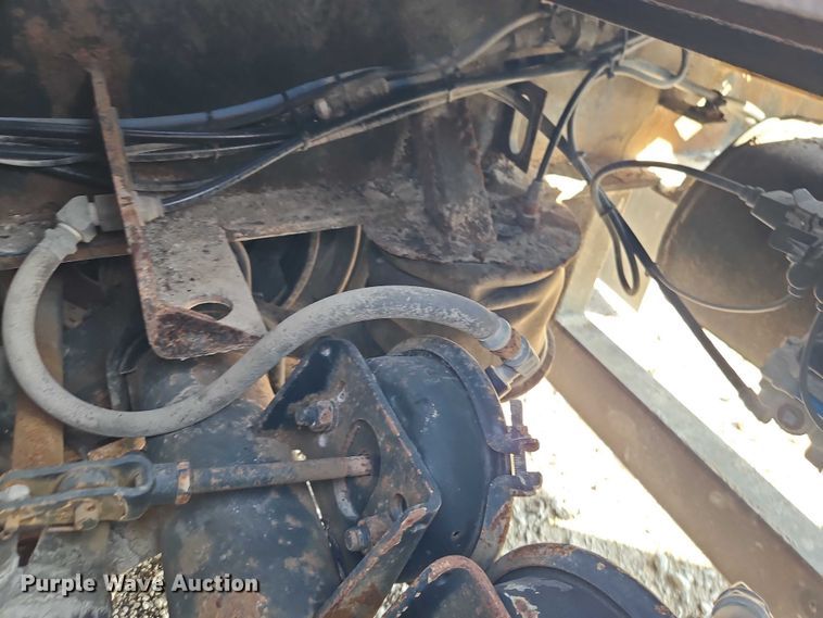 image for item EO4834 2013 XL Specialized Trailers XL60 lowboy equipment trailer