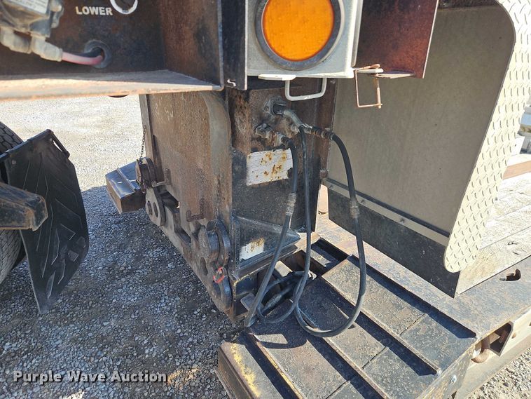 image for item EO4834 2013 XL Specialized Trailers XL60 lowboy equipment trailer