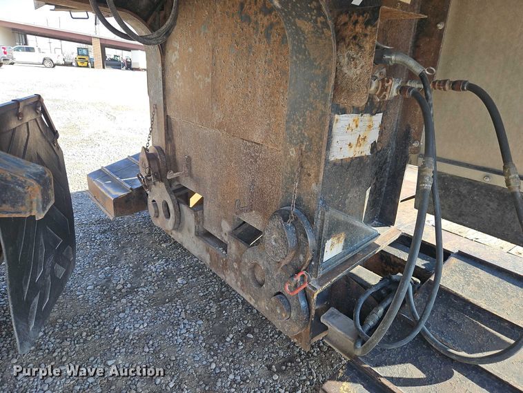 image for item EO4834 2013 XL Specialized Trailers XL60 lowboy equipment trailer