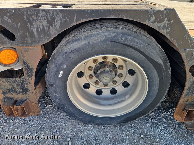 image for item EO4834 2013 XL Specialized Trailers XL60 lowboy equipment trailer