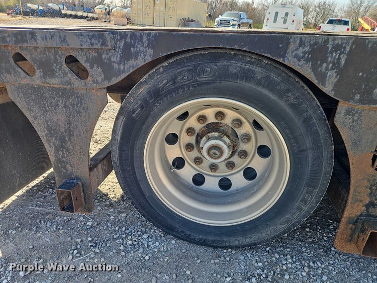 image for item EO4834 2013 XL Specialized Trailers XL60 lowboy equipment trailer