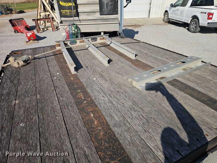 image for item EO4834 2013 XL Specialized Trailers XL60 lowboy equipment trailer