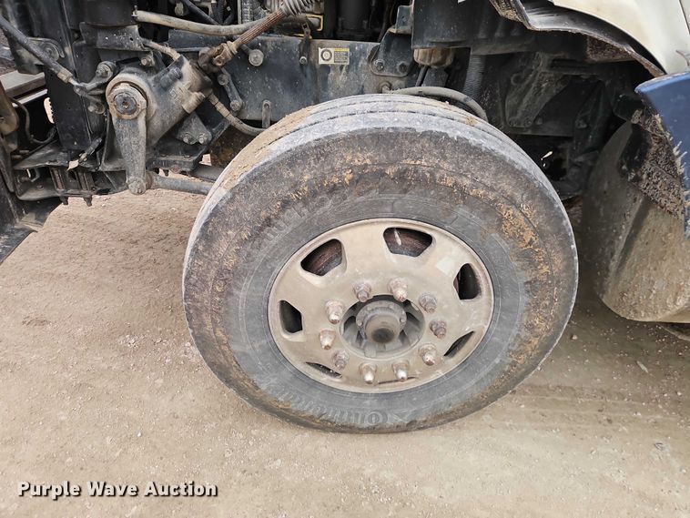 image for item EO4875 2015 Kenworth T880 semi truck