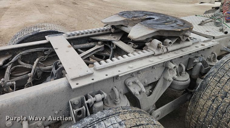 image for item EO4876 2016 Kenworth T880 semi truck